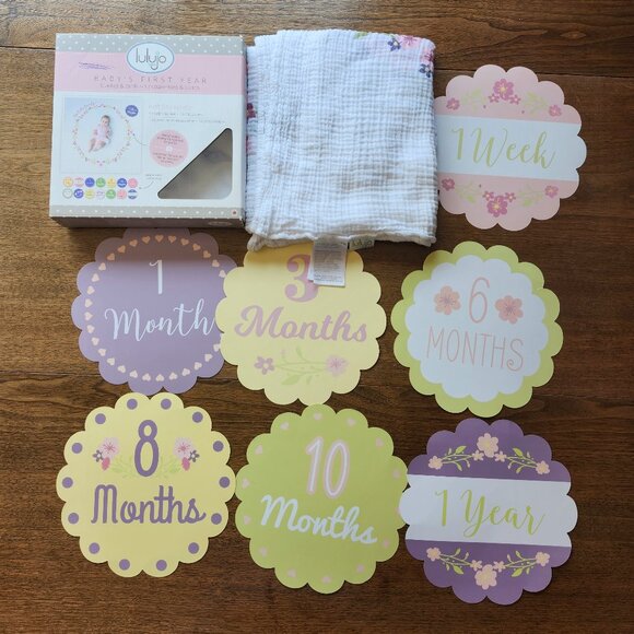 ADORABLE LULUJO BABY Baby's First Year Blanket and Cards Set Isn't She Lovely - Picture 1 of 5
